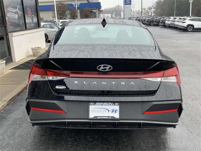 new 2025 Hyundai Elantra car, priced at $22,985