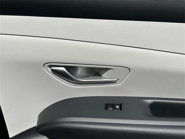 new 2025 Hyundai Tucson car, priced at $27,527