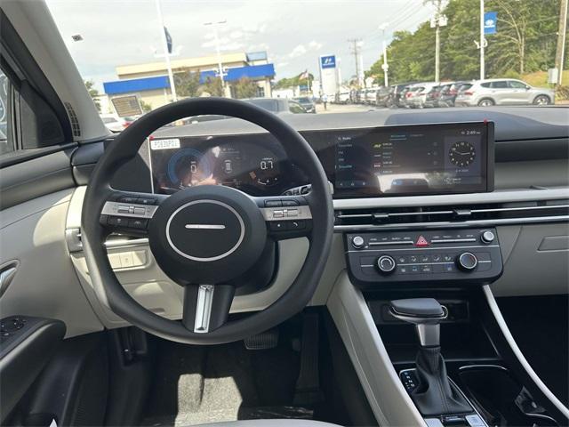 new 2025 Hyundai Tucson car, priced at $27,527