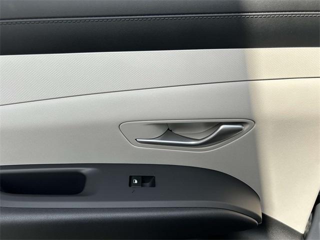 new 2025 Hyundai Tucson car, priced at $27,527