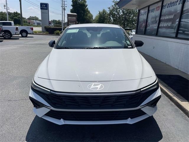 new 2025 Hyundai Elantra car, priced at $23,058