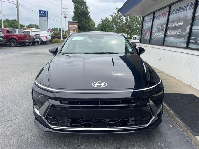 new 2025 Hyundai Sonata Hybrid car, priced at $30,790