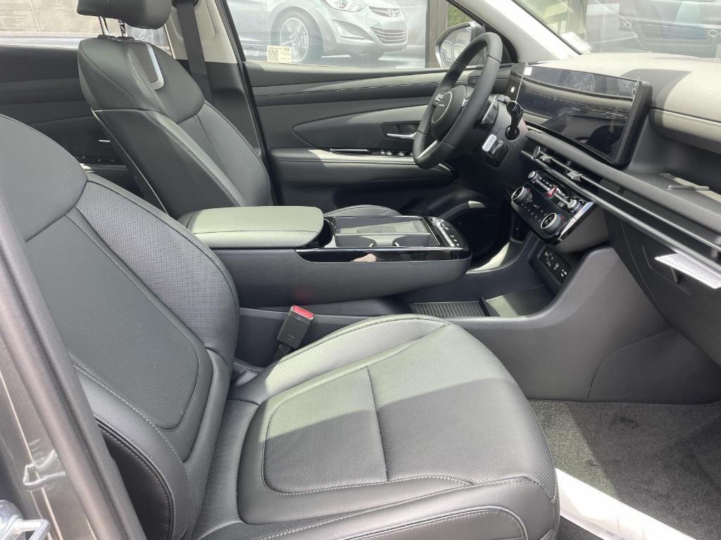 new 2025 Hyundai TUCSON Hybrid car, priced at $41,079