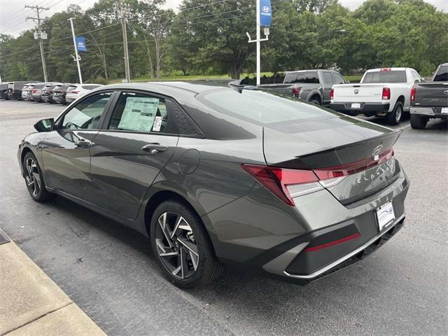 new 2025 Hyundai Elantra car, priced at $23,039