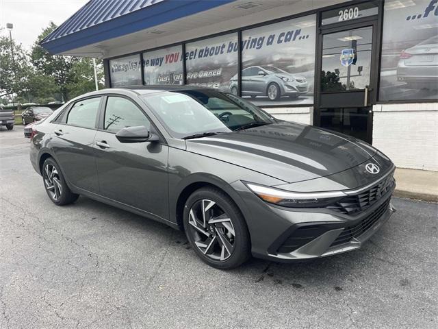 new 2025 Hyundai Elantra car, priced at $23,039