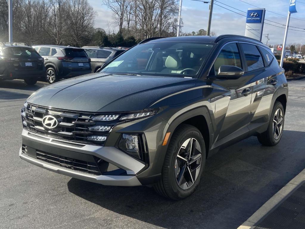 new 2025 Hyundai Tucson Hybrid car