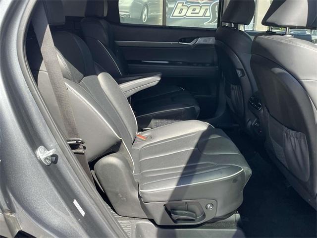 used 2024 Hyundai Palisade car, priced at $32,000