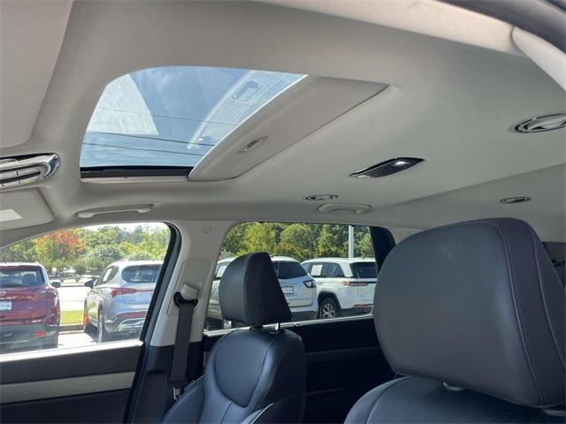 used 2024 Hyundai Palisade car, priced at $32,000