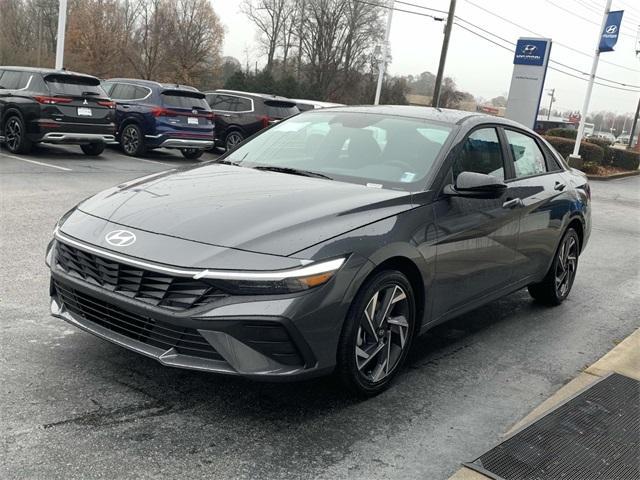 new 2025 Hyundai Elantra car, priced at $21,205