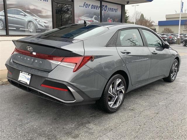 new 2025 Hyundai Elantra car, priced at $22,955