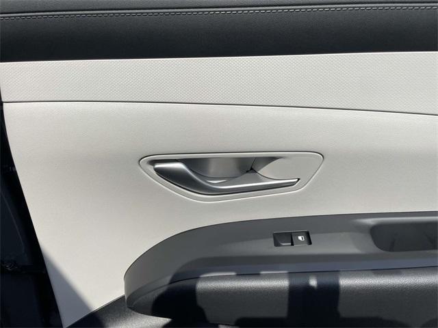 new 2025 Hyundai Tucson car, priced at $27,527