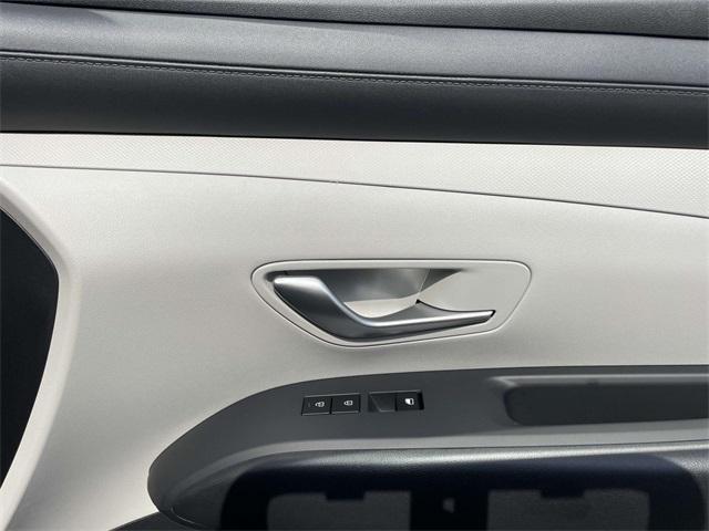 new 2025 Hyundai Tucson car, priced at $27,527