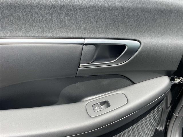 new 2025 Hyundai Sonata Hybrid car, priced at $30,759