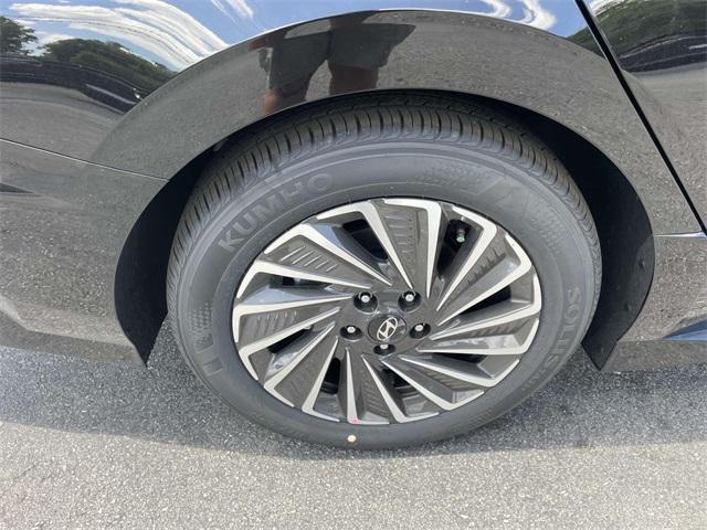 new 2025 Hyundai Sonata Hybrid car, priced at $30,759