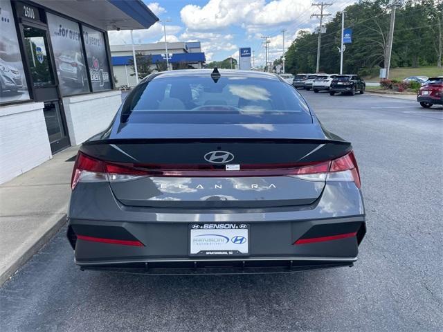 new 2025 Hyundai Elantra car, priced at $23,014