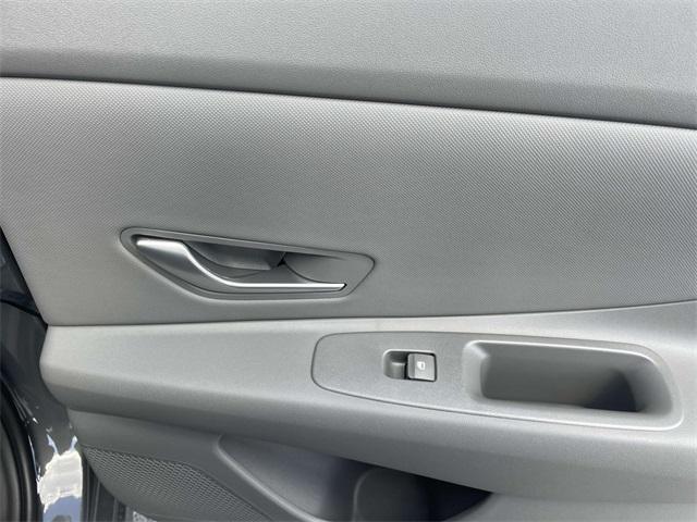new 2025 Hyundai Elantra car, priced at $23,014