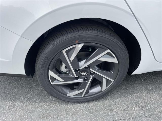new 2025 Hyundai Elantra car, priced at $23,525
