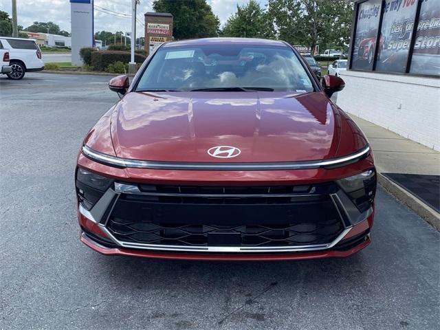 new 2025 Hyundai Sonata Hybrid car, priced at $30,770