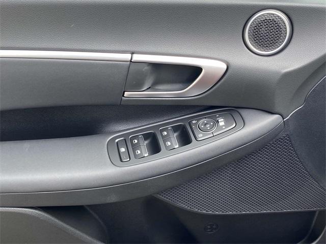 new 2025 Hyundai Sonata Hybrid car, priced at $30,770