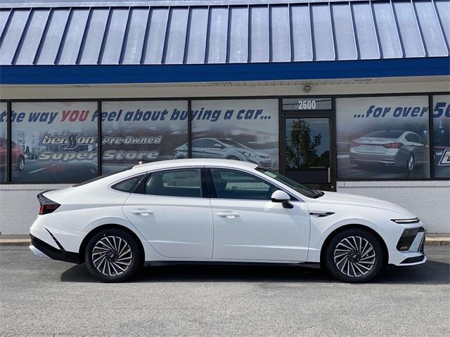 new 2024 Hyundai Sonata Hybrid car, priced at $29,774