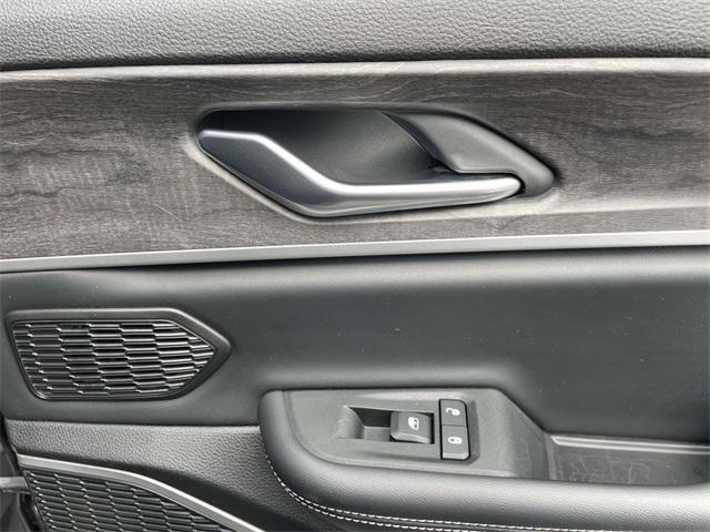 used 2021 Jeep Grand Cherokee L car, priced at $29,998
