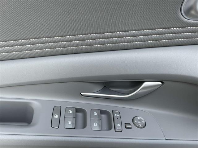 new 2025 Hyundai Elantra car, priced at $23,558