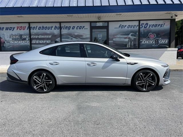 new 2025 Hyundai Sonata car