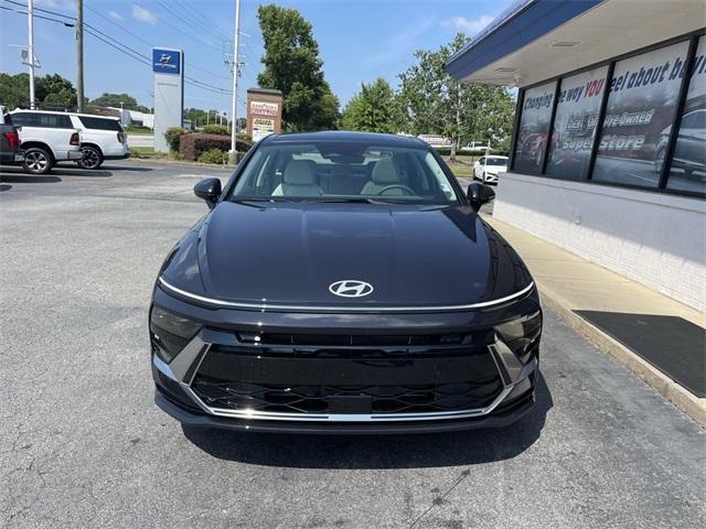 new 2025 Hyundai Sonata car, priced at $30,429