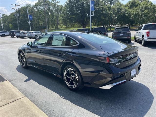 new 2025 Hyundai Sonata car, priced at $30,429