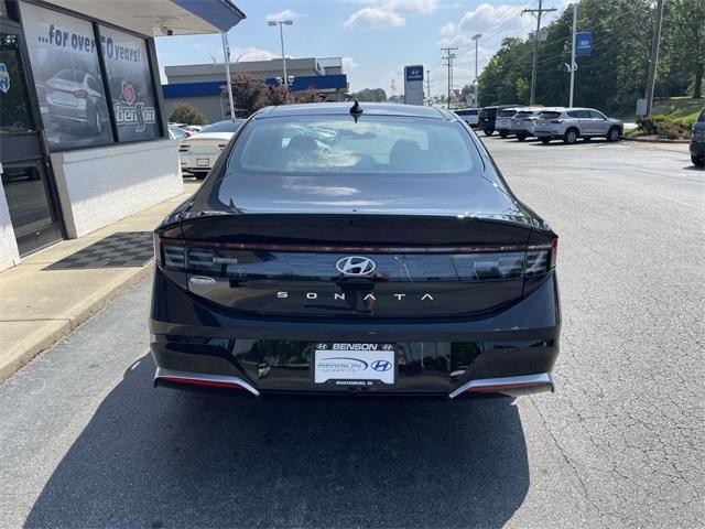 new 2025 Hyundai Sonata car, priced at $30,429