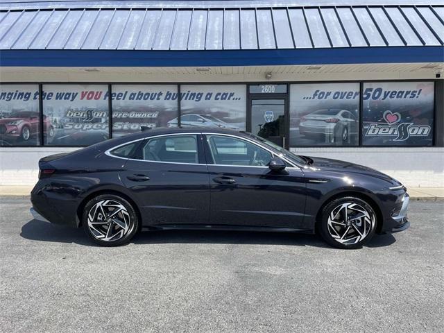 new 2025 Hyundai Sonata car, priced at $30,429