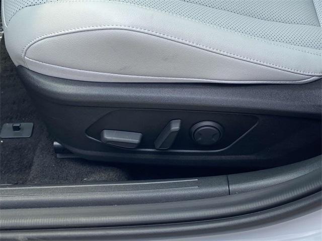 new 2025 Hyundai ELANTRA HEV car, priced at $28,706