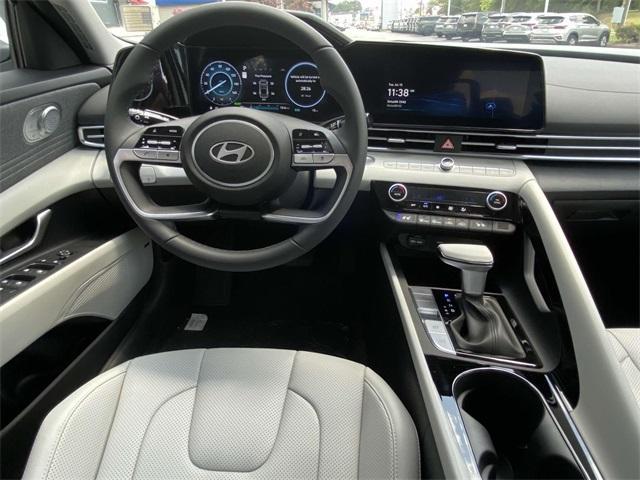 new 2025 Hyundai ELANTRA HEV car, priced at $28,706