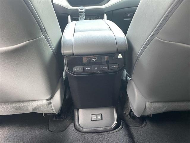 used 2023 Toyota Highlander car, priced at $37,250