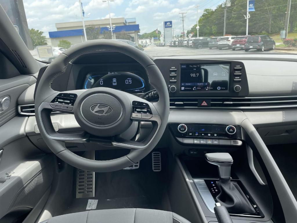 new 2025 Hyundai Elantra car, priced at $23,500