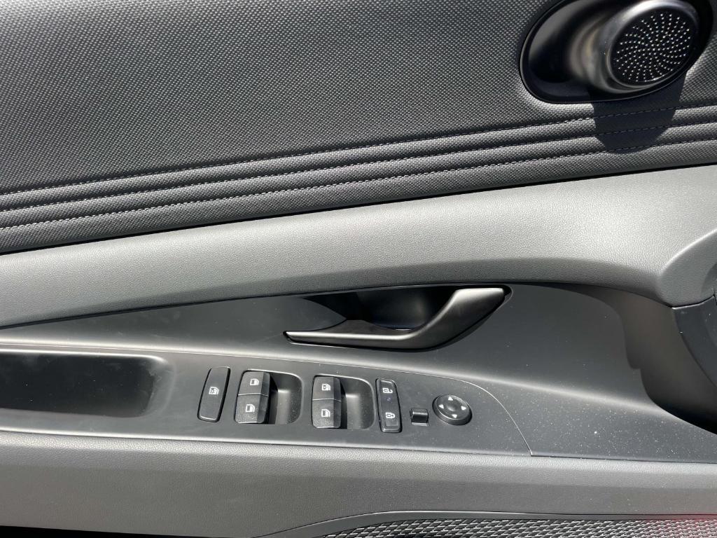 new 2025 Hyundai Elantra car, priced at $23,159