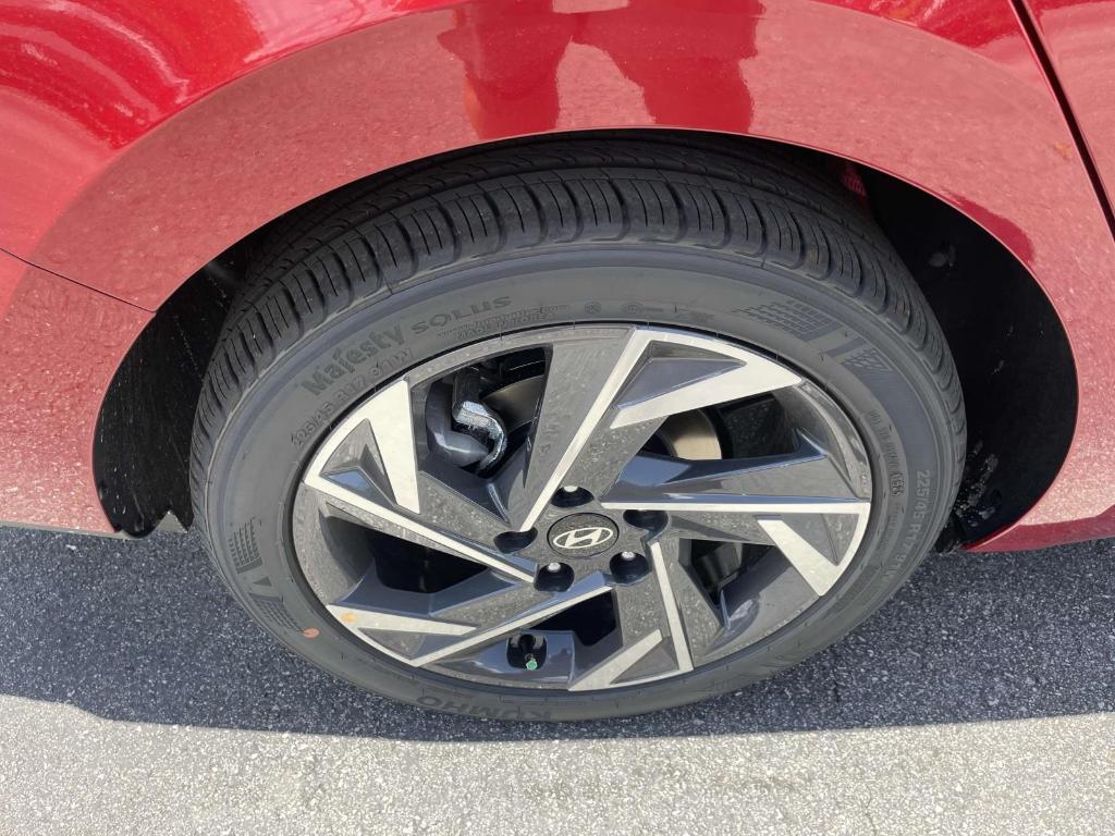 new 2025 Hyundai Elantra car, priced at $23,159