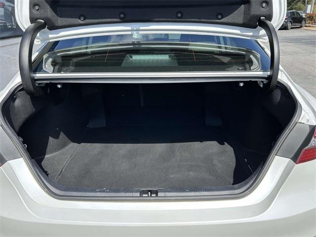 used 2022 Toyota Camry Hybrid car, priced at $19,700
