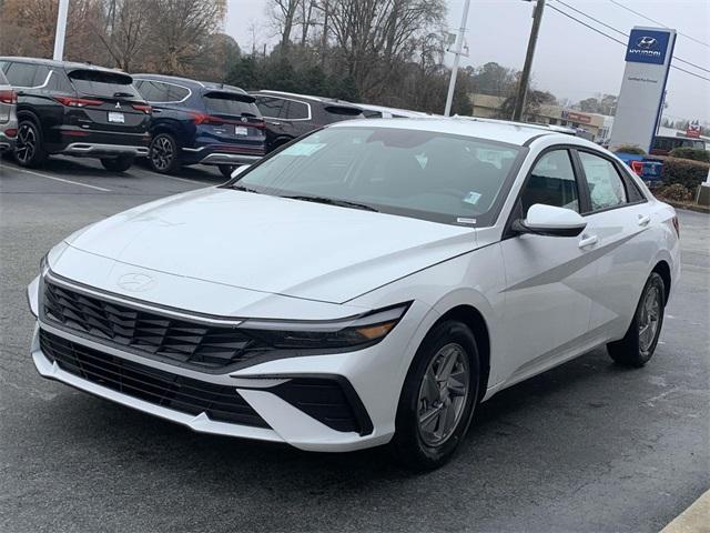 new 2025 Hyundai Elantra car, priced at $23,062