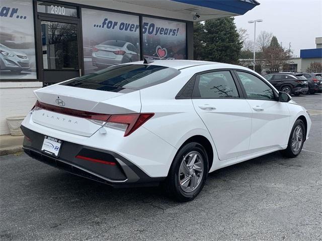 new 2025 Hyundai Elantra car, priced at $23,062