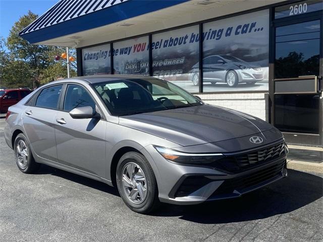 new 2025 Hyundai Elantra car, priced at $21,607