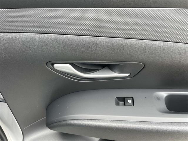 new 2025 Hyundai Tucson car, priced at $30,082