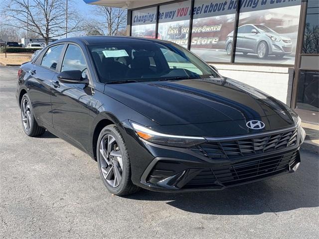 new 2025 Hyundai Elantra car, priced at $21,192