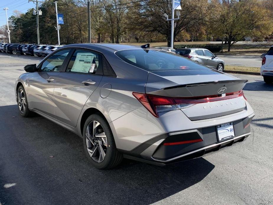 new 2025 Hyundai Elantra car, priced at $22,985