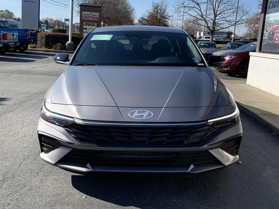 new 2025 Hyundai Elantra car, priced at $21,235