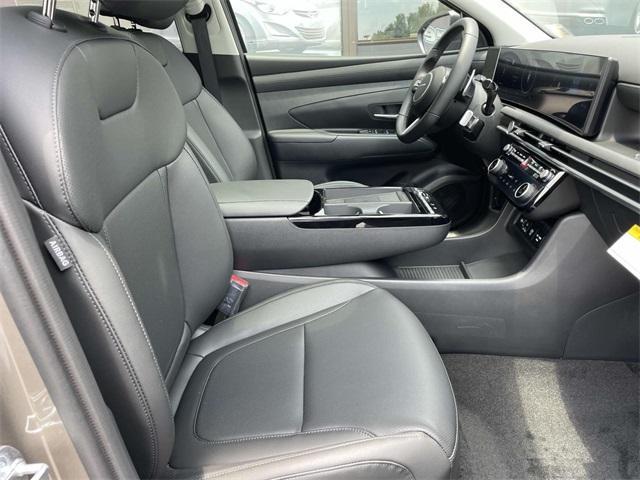 new 2025 Hyundai TUCSON Hybrid car, priced at $36,363