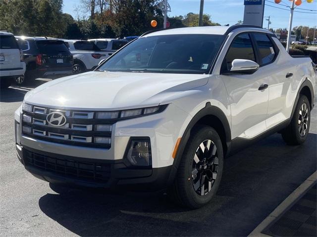 new 2025 Hyundai Santa Cruz car, priced at $31,340