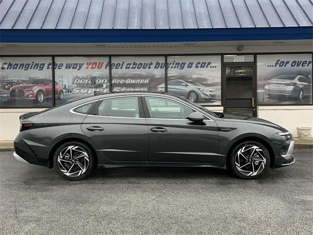 new 2024 Hyundai Sonata car, priced at $29,988