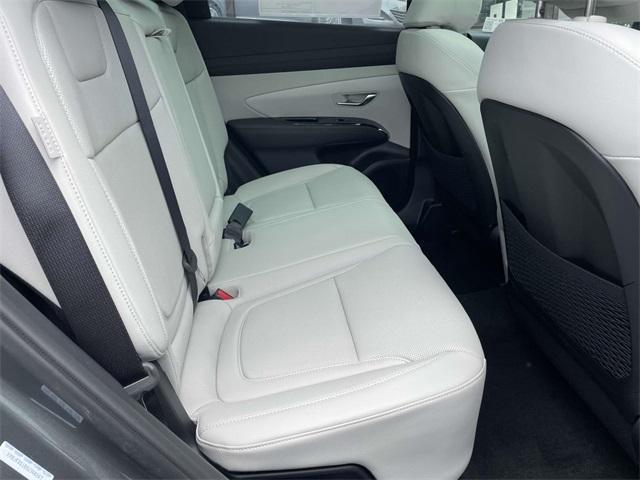 new 2025 Hyundai TUCSON Hybrid car, priced at $40,260
