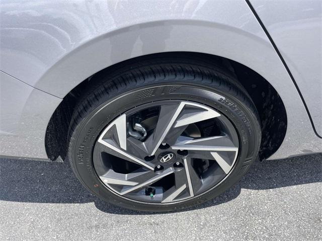 new 2025 Hyundai Elantra car, priced at $22,573